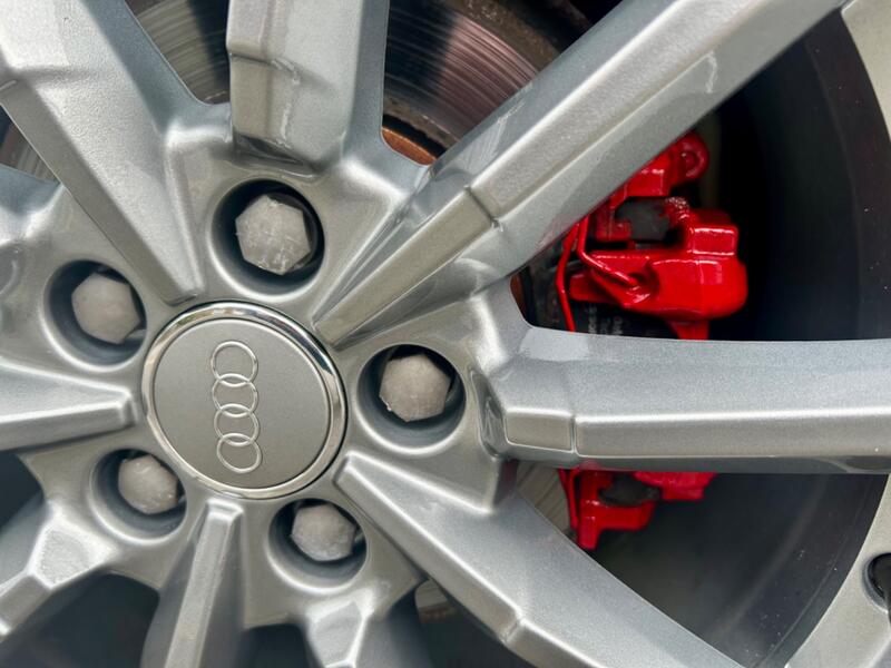AUDI TT