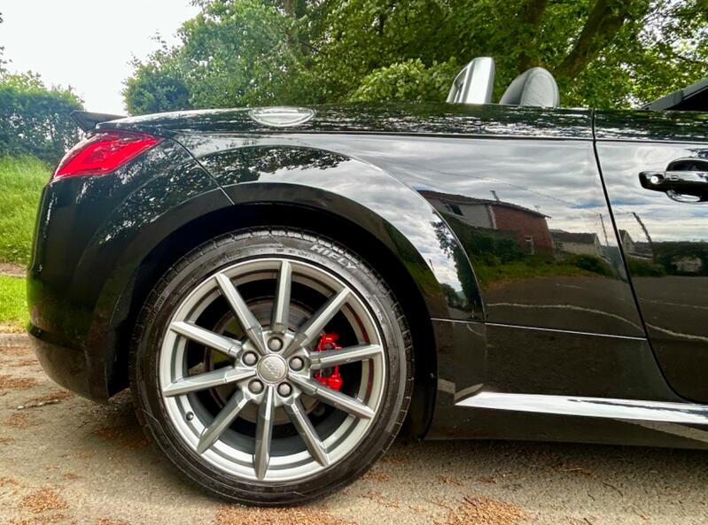 AUDI TT