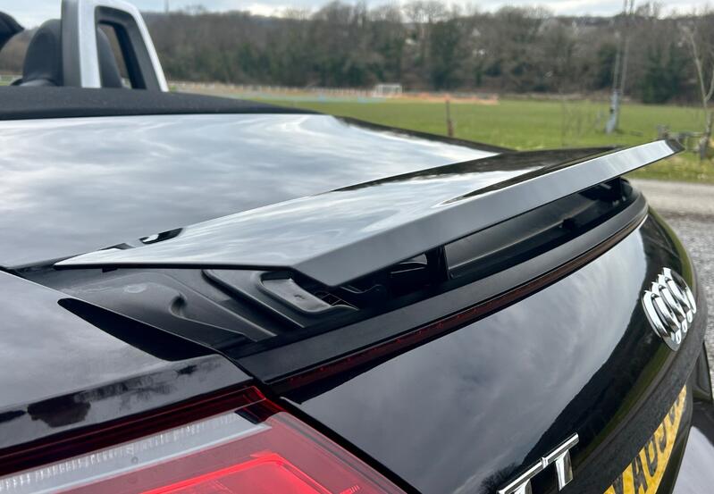 AUDI TT