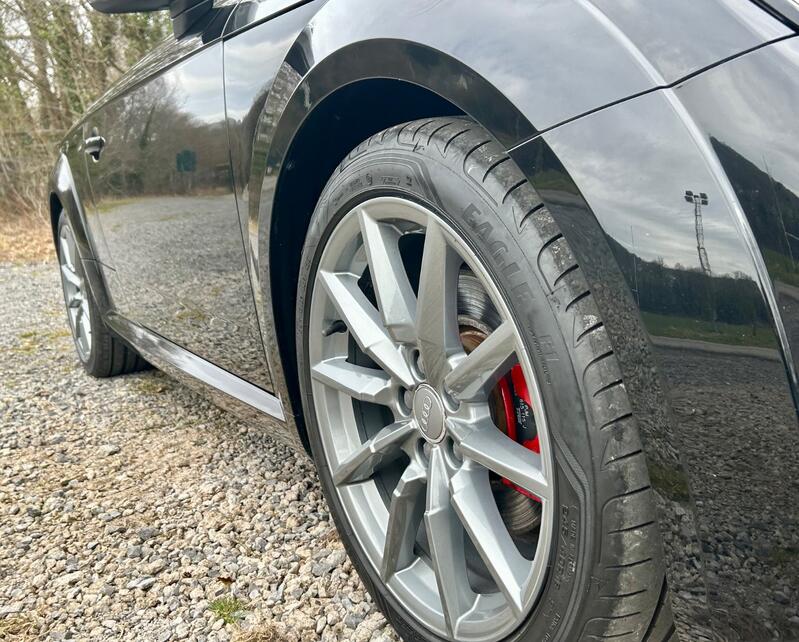 AUDI TT