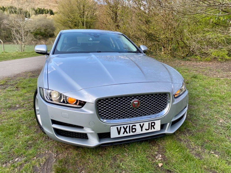 JAGUAR XE