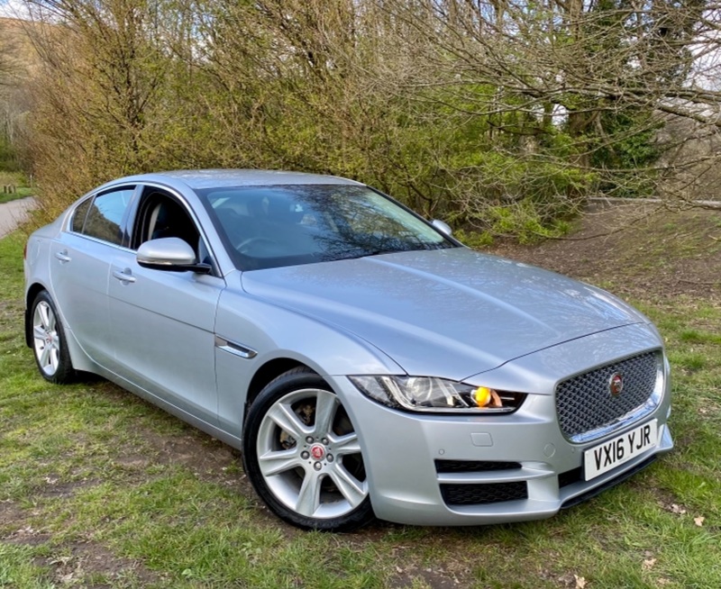 JAGUAR XE