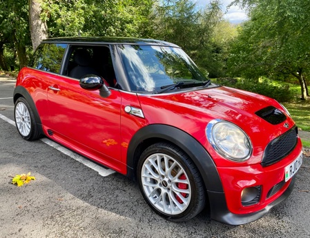 MINI MINI JOHN COOPER WORKS EDITION 211BHP FSH STUNNING RARE CAR SOON TO BE CLASSIC